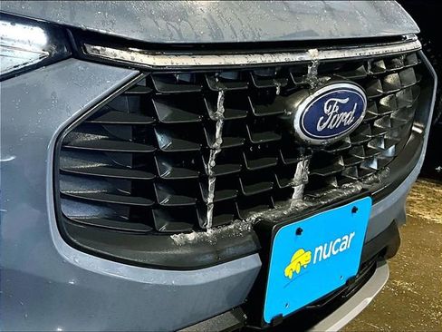 Used 2024 Ford Escape Active image 29