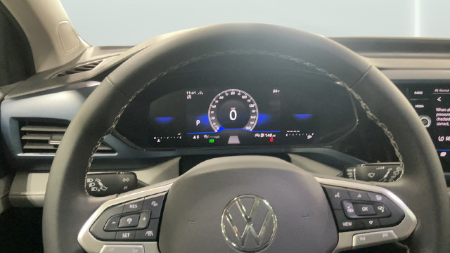Certified 2024 Volkswagen Taos SE w/ Panoramic Sunroof Package AWD/4WD image 22