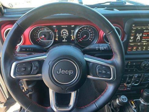 Certified 2022 Jeep Gladiator Rubicon w/ LED Lighting Group image 9