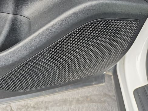 Certified 2025 Hyundai Tucson SEL AWD/4WD image 16