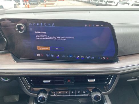 Used 2025 Chevrolet Tahoe Premier AWD/4WD image 13