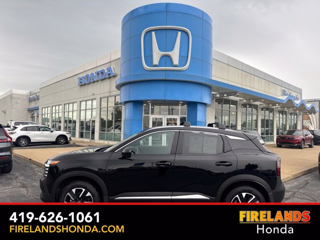 Used 2026 Nissan Kicks SV w/ Cold Weather Package AWD/4WD image 1