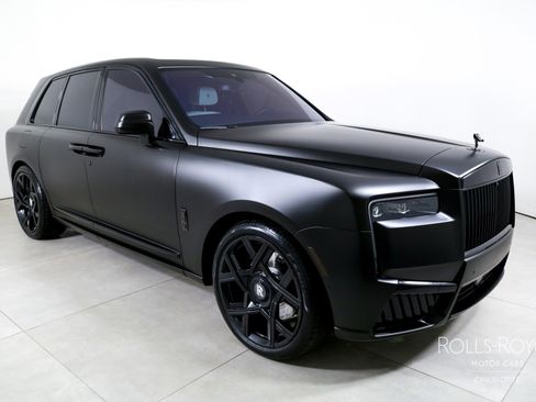Used 2025 Rolls-Royce Cullinan Black Badge image 6