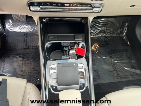 Used 2020 Mercedes-Benz GLB 250 4MATIC image 10