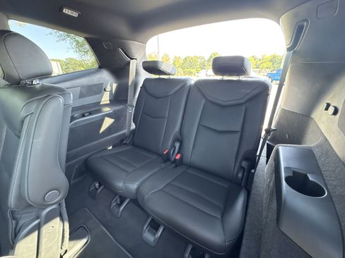 Certified 2025 Cadillac XT6 Premium Luxury image 24