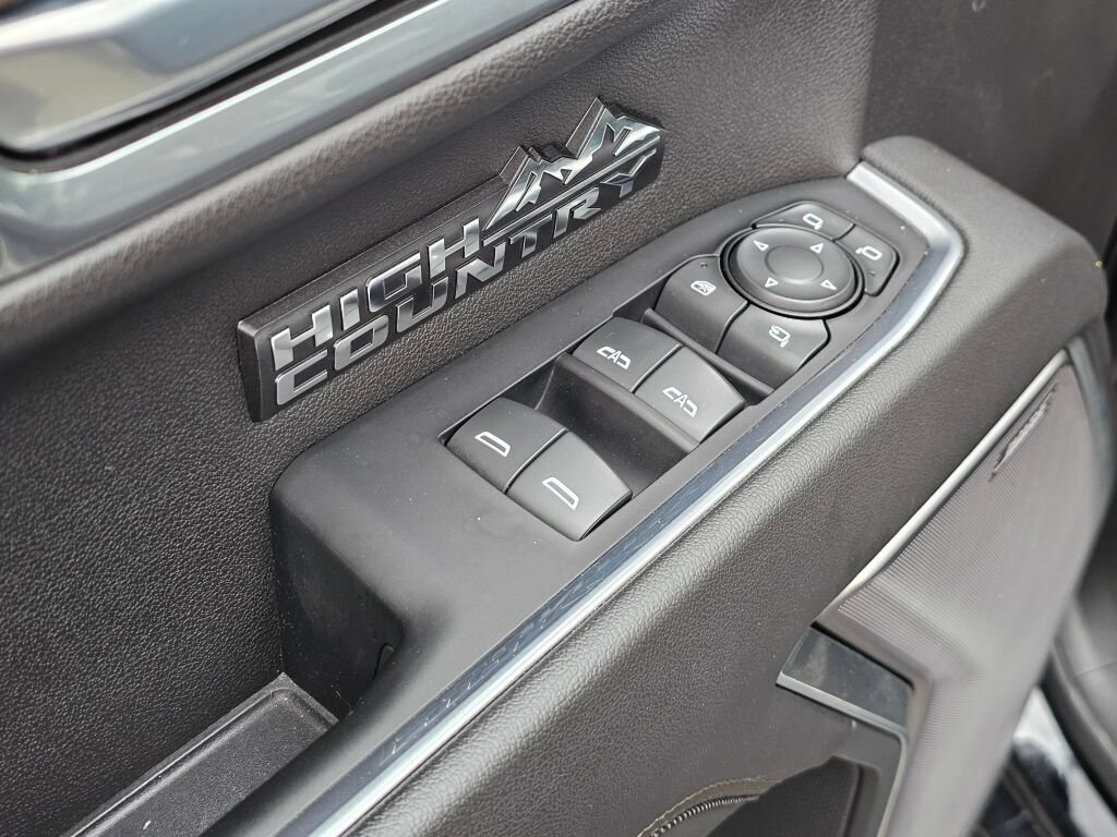 Certified 2022 Chevrolet Silverado 1500 High Country AWD/4WD image 37