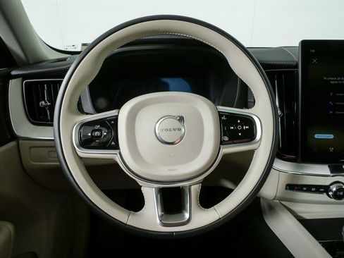 Used 2026 Volvo XC60 B5 Ultra w/ Protection Package Premier AWD/4WD image 9