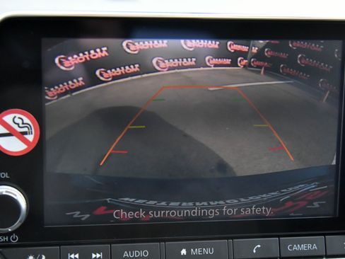 Used 2025 Nissan Altima 2.5 SV image 18