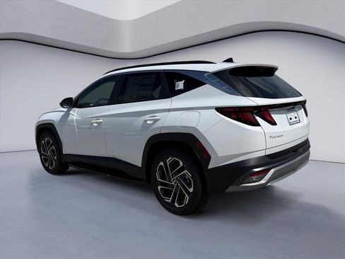 New 2026 Hyundai Tucson SEL Plus FWD image 3