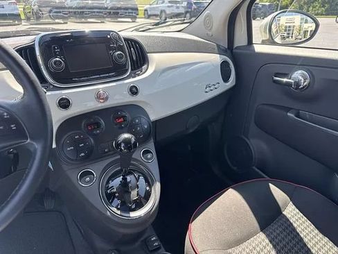 Used 2017 FIAT 500 Pop w/ Sport Appearance Package FWD image 12