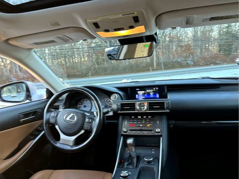 Used 2020 Lexus IS 300 AWD w/ Premium Package image 31