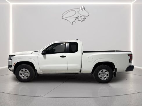 Used 2026 Nissan Frontier S AWD/4WD image 2
