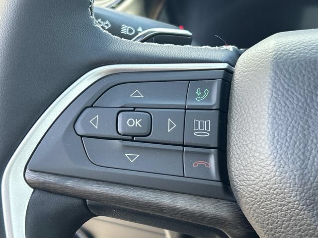 New 2026 Jeep Grand Cherokee Altitude AWD/4WD image 8