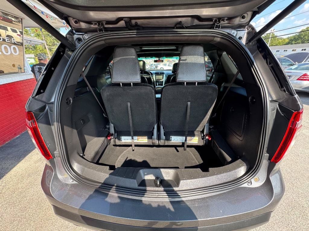 Used 2013 Ford Explorer XLT FWD image 25