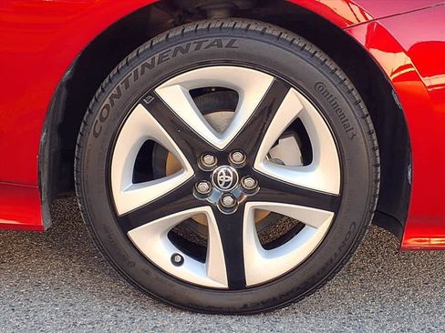 Used 2016 Toyota Prius Four Touring image 7