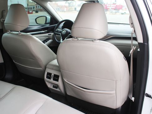 Used 2022 Nissan Altima 2.5 Platinum image 44