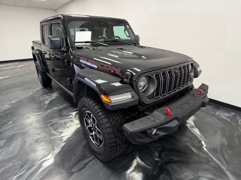 Used 2024 Jeep Gladiator Rubicon image 17