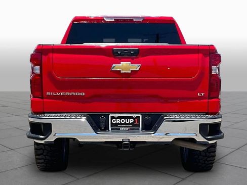 Used 2022 Chevrolet Silverado 1500 LT RWD image 5