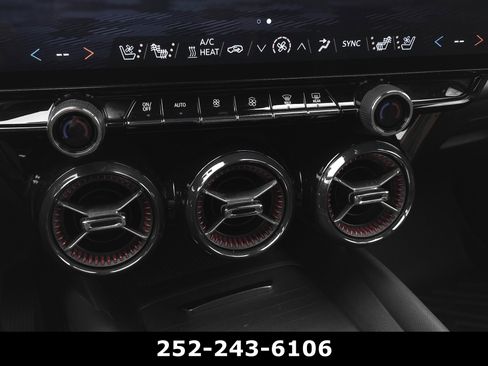 Used 2024 Chevrolet Blazer EV RS image 17