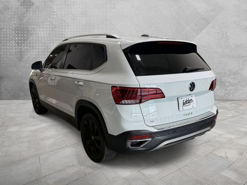 Used 2023 Volkswagen Taos SE w/ Black Wheel Package FWD image 6