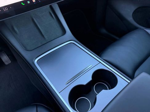 Used 2023 Tesla Model Y Long Range image 23