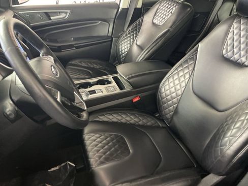 Used 2024 Ford Edge Titanium image 20