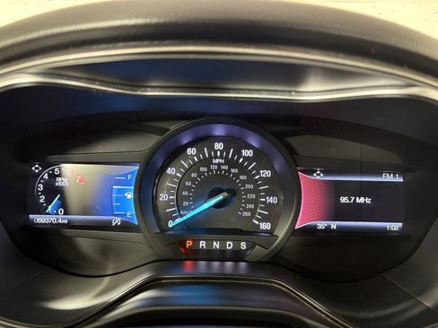 Used 2019 Ford Fusion SE w/ Equipment Group 151A image 21