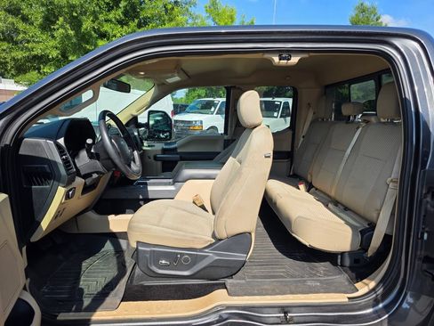 Used 2018 Ford F150 XLT w/ Equipment Group 302A Luxury AWD/4WD image 14