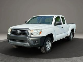 Used 2015 Toyota Tacoma 2WD Access Cab image 1