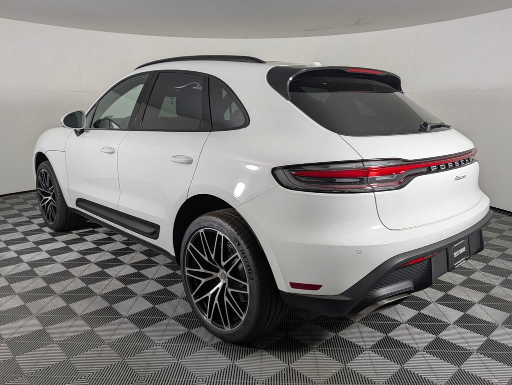 New 2026 Porsche Macan AWD/4WD image 3