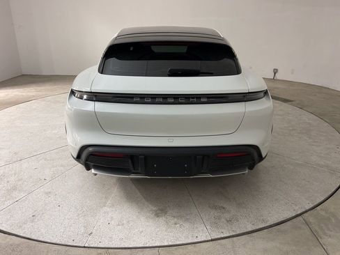 Used 2022 Porsche Taycan 4 Cross Turismo image 11