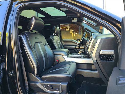 Used 2018 Ford F150 Platinum w/ Equipment Group 701A Luxury AWD/4WD image 27
