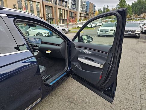 New 2026 Genesis GV70 2.5T Advanced image 28