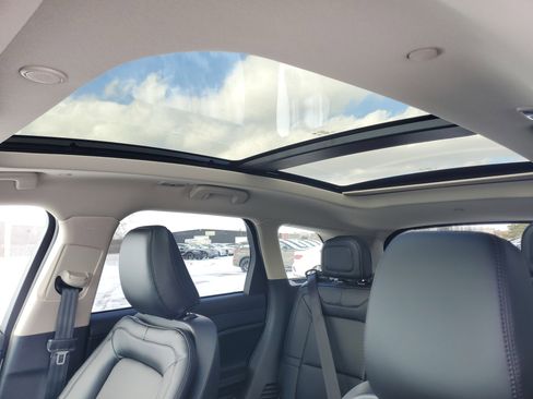 New 2026 Lincoln Corsair Premiere image 11