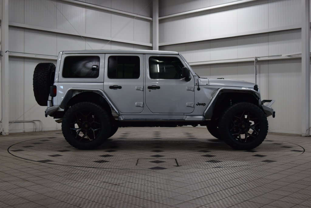 Used 2022 Jeep Wrangler Unlimited Sport w/ Sun And Sound Package AWD/4WD image 9