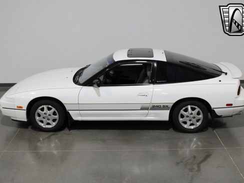 Used 1991 Nissan 240SX Hatchback image 11