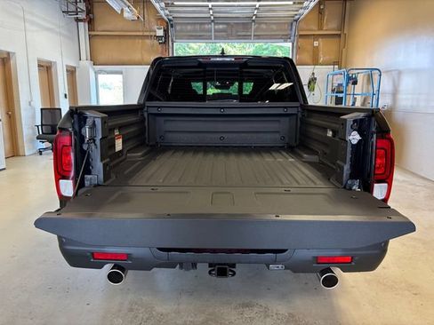 New 2026 Honda Ridgeline Black Edition image 18