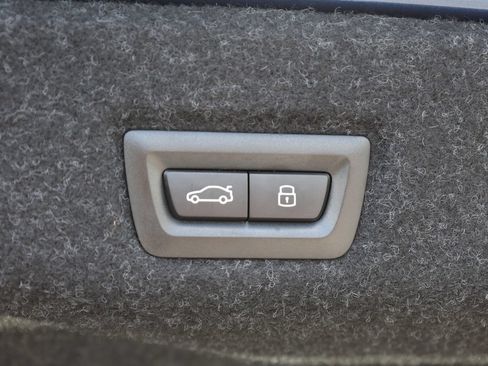 Used 2026 BMW 530i RWD image 9