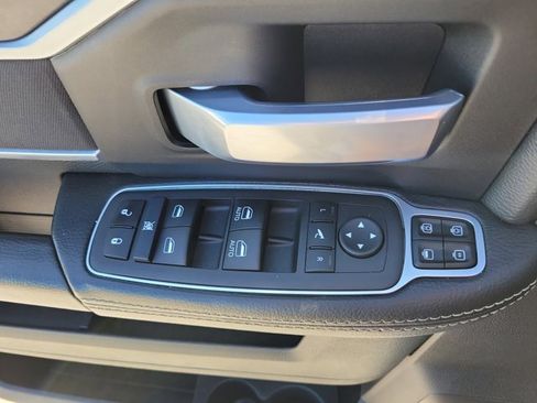 Used 2024 RAM 2500 Big Horn image 29