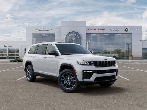 New 2026 Jeep Grand Cherokee L Limited AWD/4WD image 5