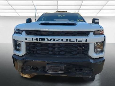 Used 2022 Chevrolet Silverado 2500 Custom w/ Custom Convenience Package image 2