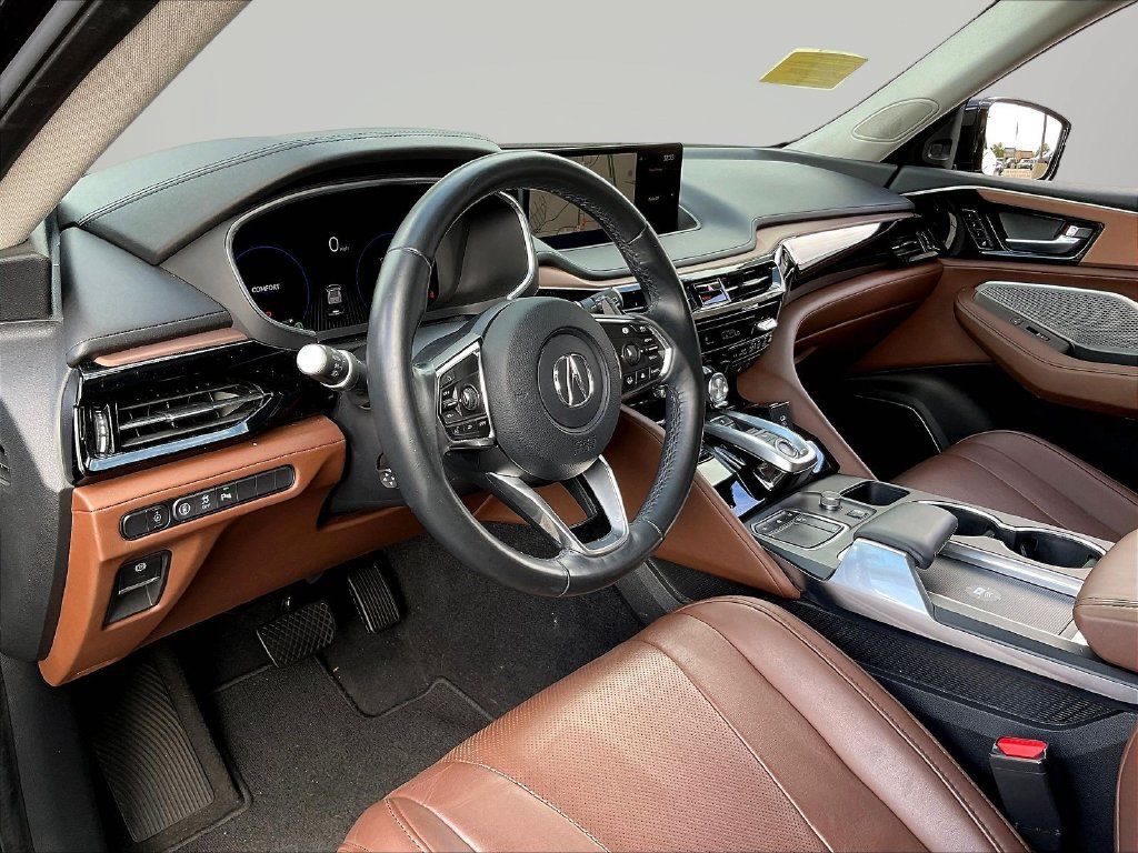 Used 2023 Acura MDX w/ Technology Package AWD/4WD image 19