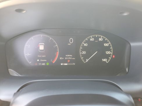 Used 2023 Honda HR-V LX image 28