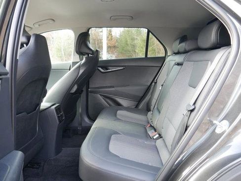Used 2023 Kia Niro EX image 14