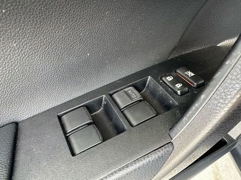 Used 2015 Toyota Corolla S image 21