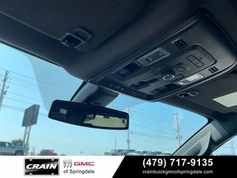 Used 2021 GMC Yukon SLT w/ SLT Premium Package AWD/4WD image 21
