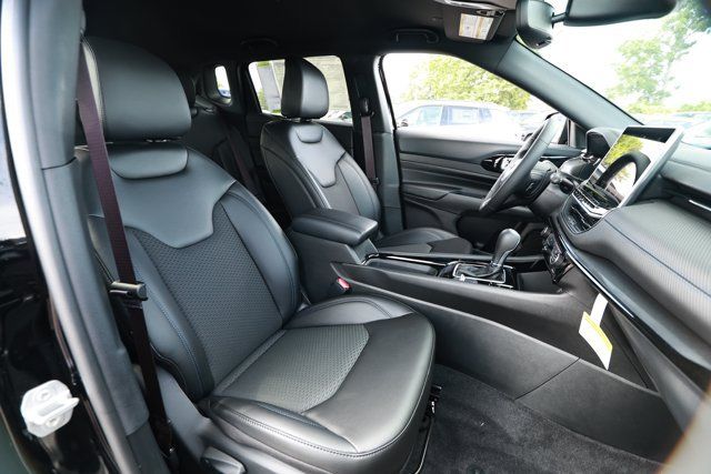 New 2026 Jeep Compass Latitude AWD/4WD image 26