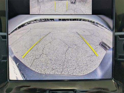 New 2026 Volvo XC40 B5 Plus w/ Protection Package Premier image 28