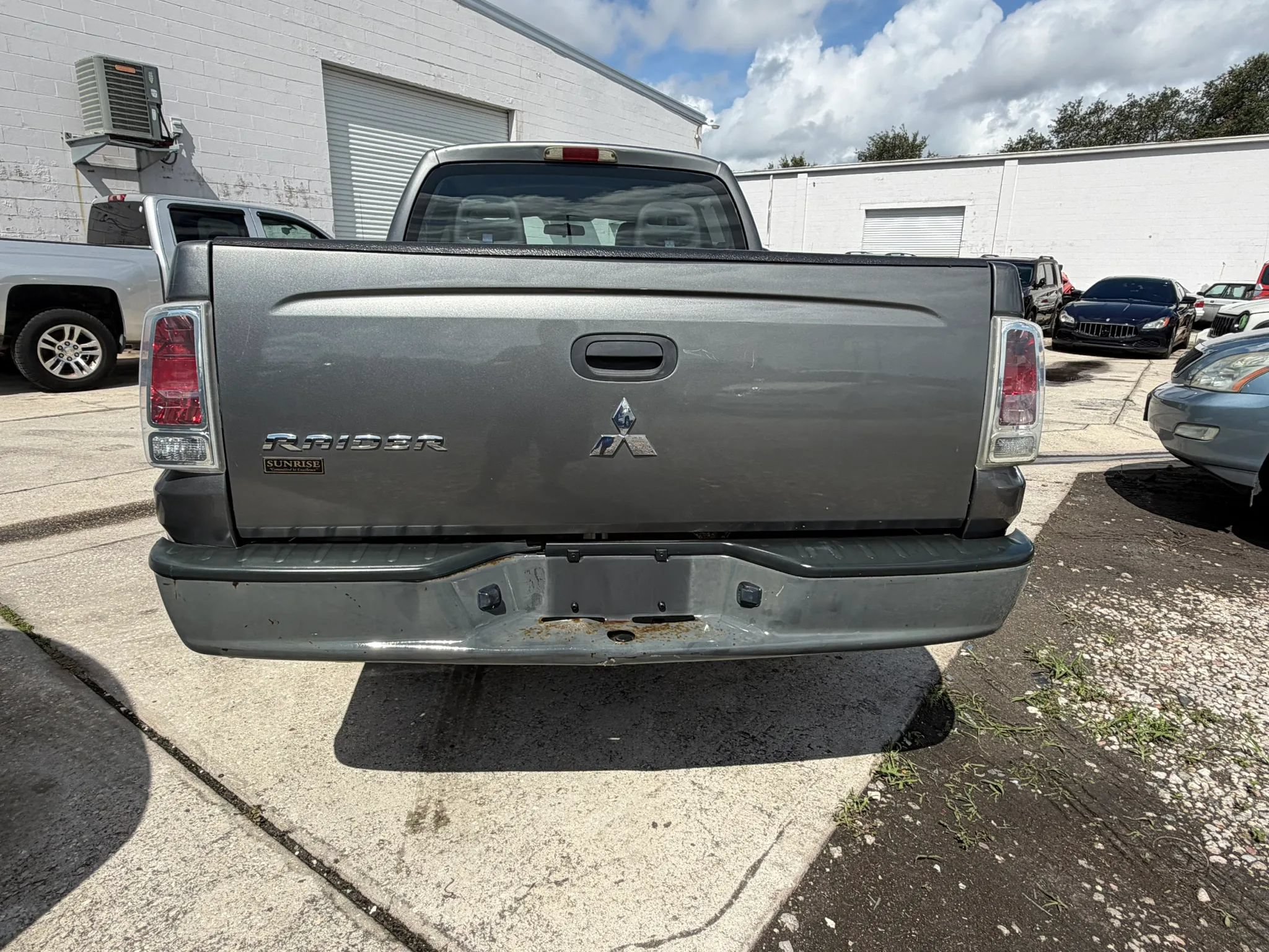 Used 2007 Mitsubishi Raider LS RWD image 4