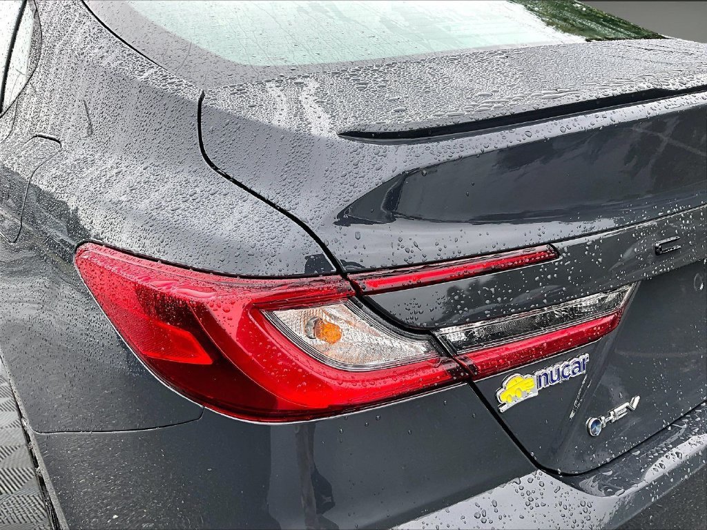 Used 2025 Toyota Camry SE FWD image 34